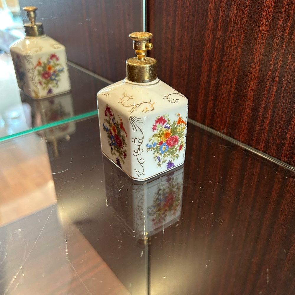 Antique Irice Product Hand-Painted Porcelain Perfume Flower Bottle w/Piston Pump